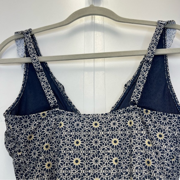 Niptuck Onepiece Bathing Suit Size 4 Crisscross Ruffle Top Navy Patterned Swim - Picture 5 of 8